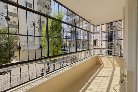 LEVANTENDEN YENİŞEHİR HÜRRİYETTE KOMBİ CAM BALKON HER KAT TEK GENİŞ 3+1