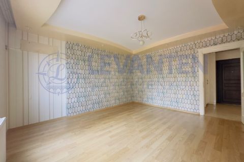 LEVANTENDEN YENİŞEHİR HÜRRİYETTE KOMBİ CAM BALKON HER KAT TEK GENİŞ 3+1