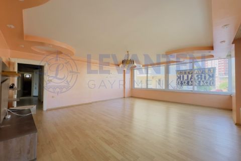 LEVANTENDEN YENİŞEHİR HÜRRİYETTE KOMBİ CAM BALKON HER KAT TEK GENİŞ 3+1