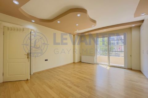 LEVANTENDEN YENİŞEHİR HÜRRİYETTE KOMBİ CAM BALKON HER KAT TEK GENİŞ 3+1