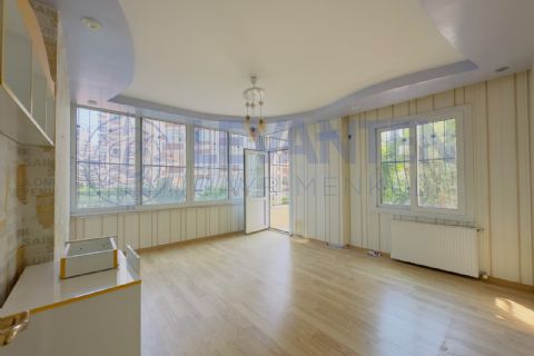 LEVANTENDEN YENİŞEHİR HÜRRİYETTE KOMBİ CAM BALKON HER KAT TEK GENİŞ 3+1
