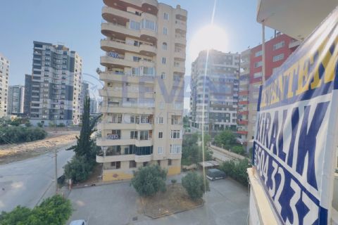 Mezitli'de Site İçi, Cepheleri Açık 3+1 Kiralık Daire