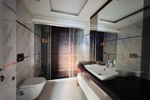 *YILLIK ÖDEME* LEVANTENDEN Havuzlu, Kapalı Garajlı 4+1 Daire