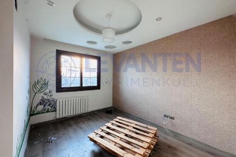*YILLIK ÖDEME* LEVANTENDEN Havuzlu, Kapalı Garajlı 4+1 Daire