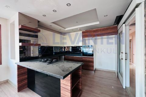 *YILLIK ÖDEME* LEVANTENDEN Havuzlu, Kapalı Garajlı 4+1 Daire